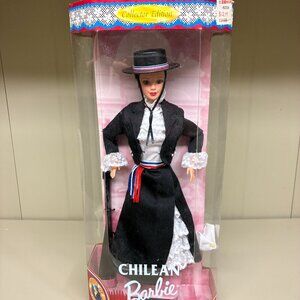 VTG Chilean Barbie Doll Dolls of World #18559 Collector Edition 1997 Chile